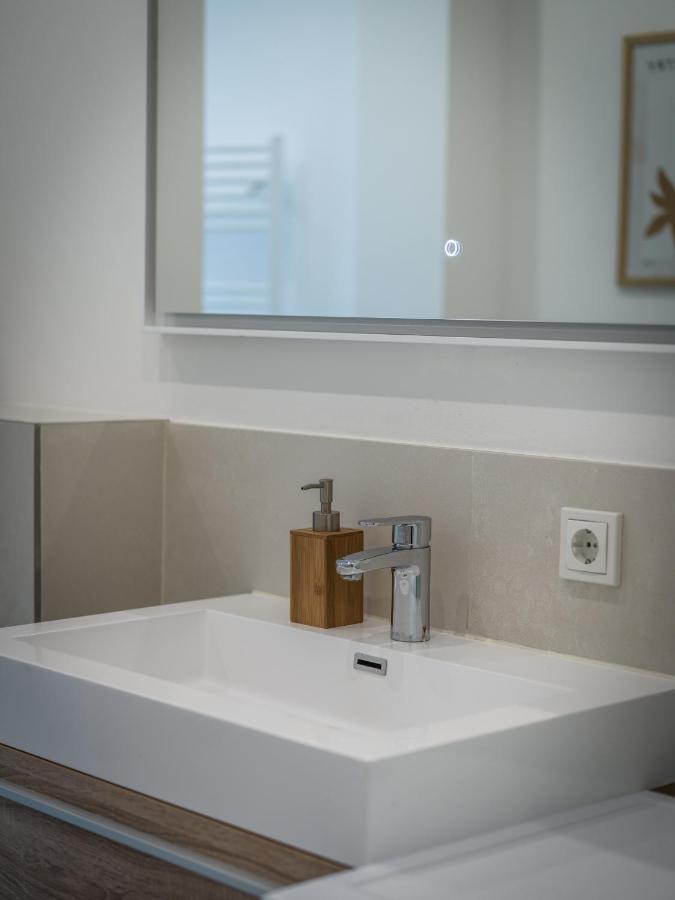 Hochwertige Altbauwohnung Im Modernen Stil In Wiesbaden - Kueche - Terrasse - Wlan - Zentral מראה חיצוני תמונה
